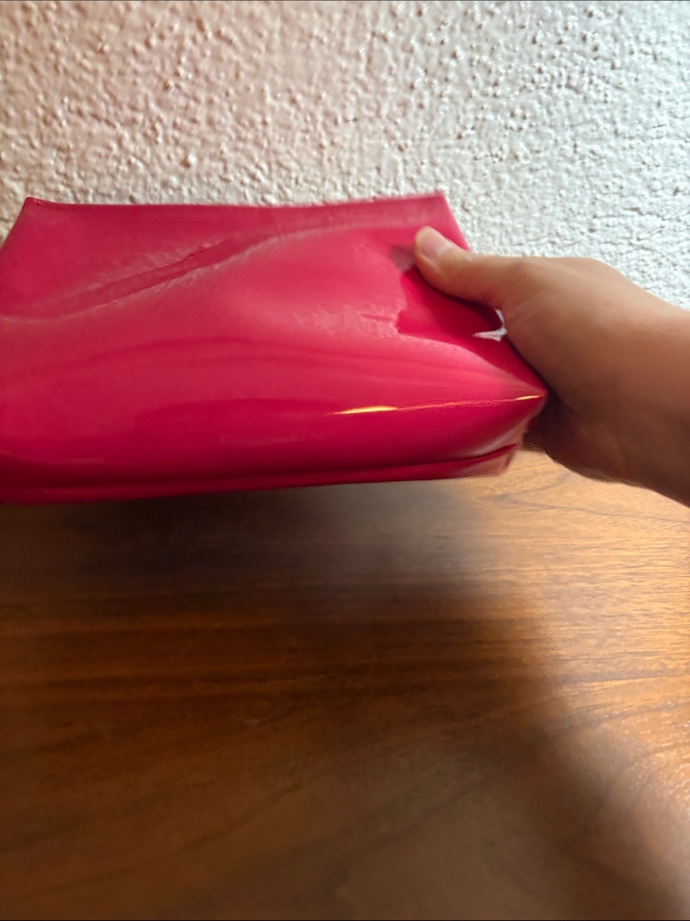 Yves Saint Laurent Hot Pink Patent Cosmetic Pouch with Gold Zip - Picture 5 of 11